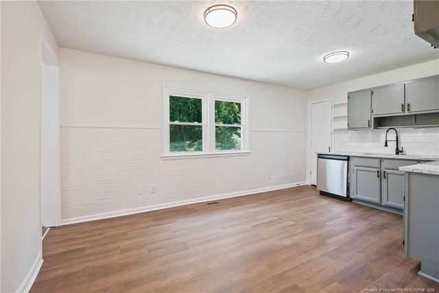 941 Louise Circle, Fayetteville, NC 28314