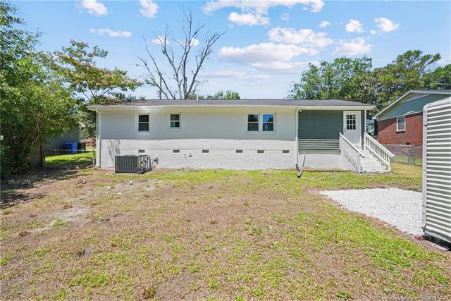 941 Louise Circle, Fayetteville, NC 28314