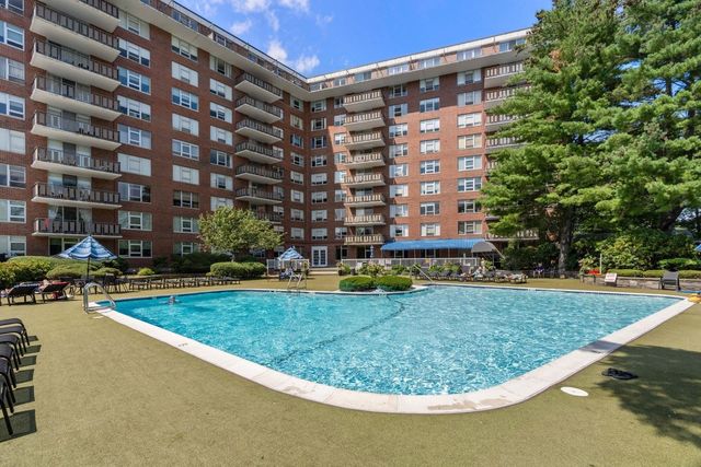 280 Boylston St 308, Newton, MA 02467