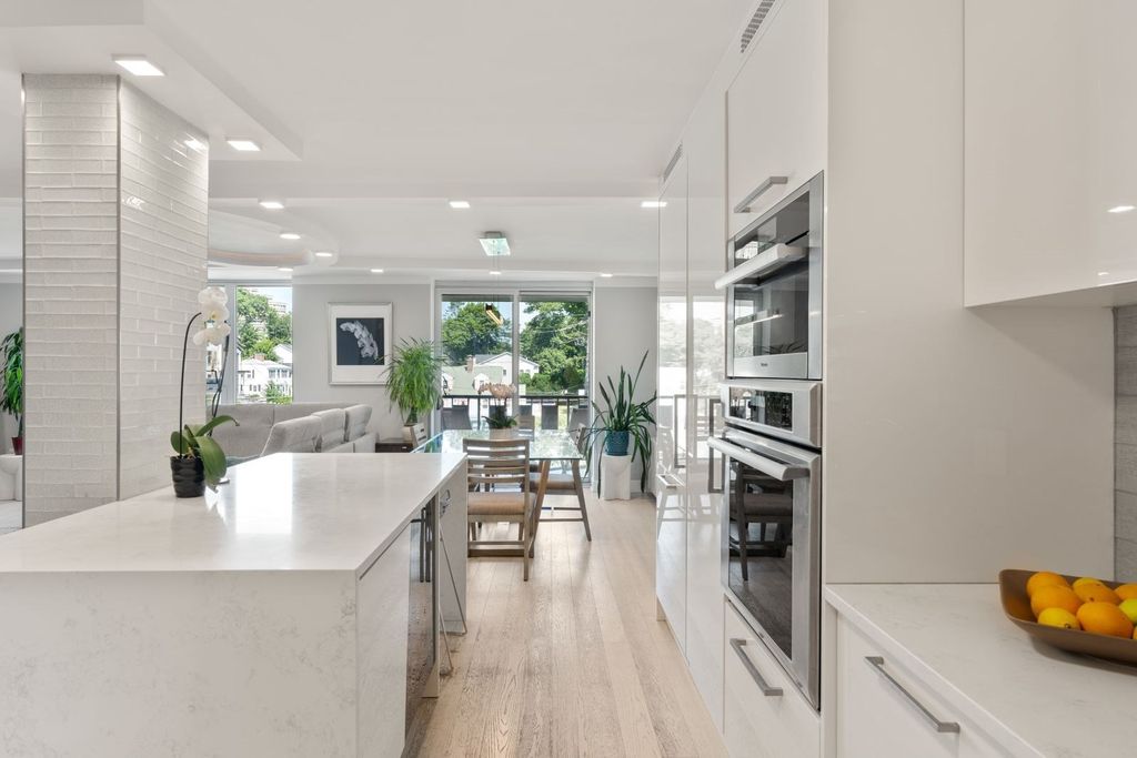 280 Boylston St 308, Newton, MA 02467