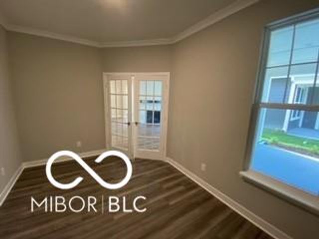 15713 Harvester Circle W, Noblesville, IN 46060