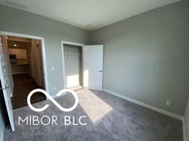 15713 Harvester Circle W, Noblesville, IN 46060