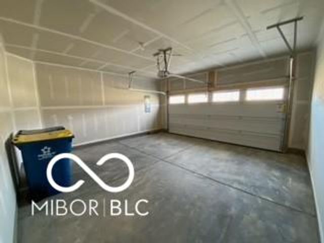 15713 Harvester Circle W, Noblesville, IN 46060