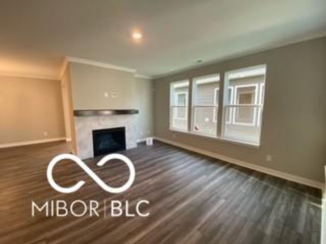 15713 Harvester Circle W, Noblesville, IN 46060