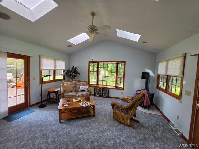 157 Independence Drive, Lockport City, NY 14094