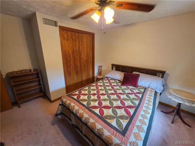 157 Independence Drive, Lockport City, NY 14094