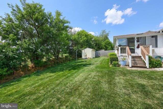 10 SCENIC DR, Hanover, PA 17331