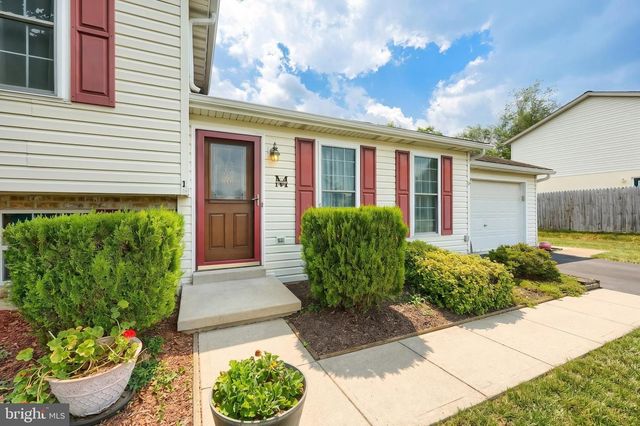 10 SCENIC DR, Hanover, PA 17331