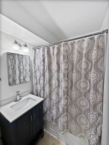 91 Strawberry Hill Avenue APT 824, Stamford, CT 06902