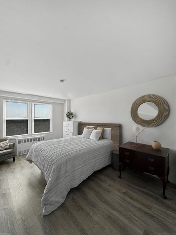 91 Strawberry Hill Avenue APT 824, Stamford, CT 06902