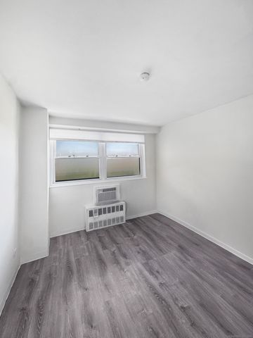 91 Strawberry Hill Avenue APT 824, Stamford, CT 06902