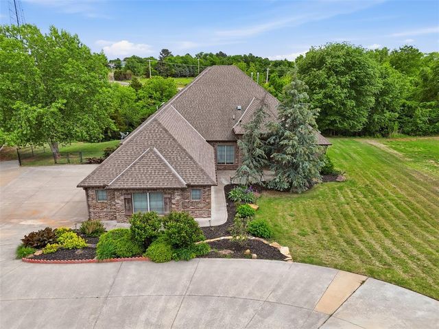 4608 Riata Circle, Tuttle, OK 73089