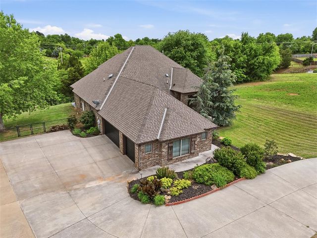 4608 Riata Circle, Tuttle, OK 73089