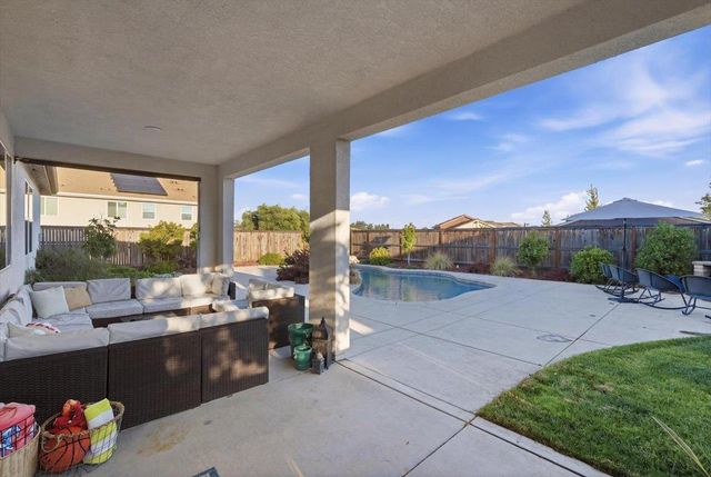 5315 Canter Ct, Rocklin, CA 95677