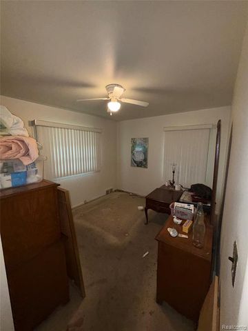 27663 Shagbark Drive, Southfield, MI 48076