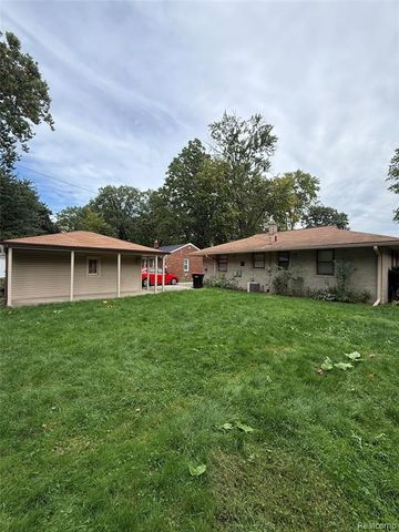 27663 Shagbark Drive, Southfield, MI 48076