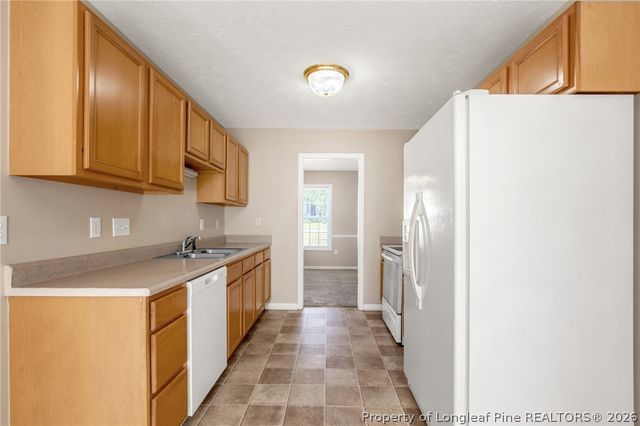 5021 Miranda Drive, Hope Mills, NC 28348