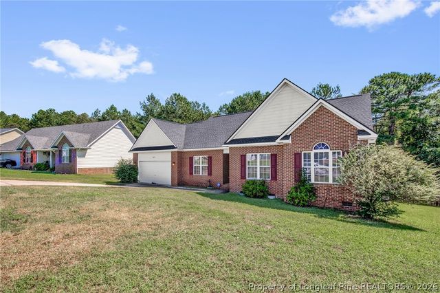 5021 Miranda Drive, Hope Mills, NC 28348