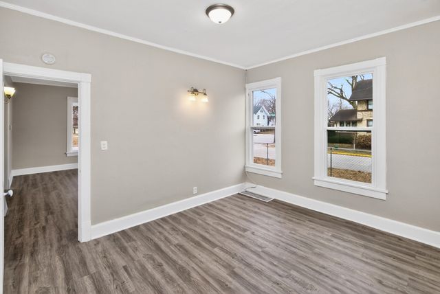 803 Grand Avenue, Ames, IA 50010