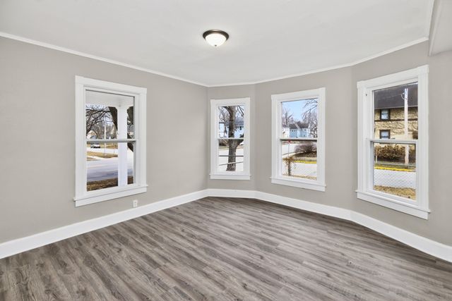 803 Grand Avenue, Ames, IA 50010