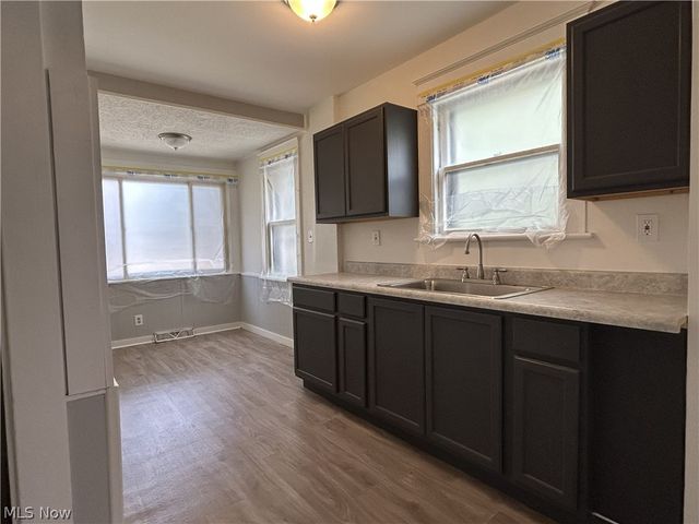 495 Delmar Avenue, Akron, OH 44310