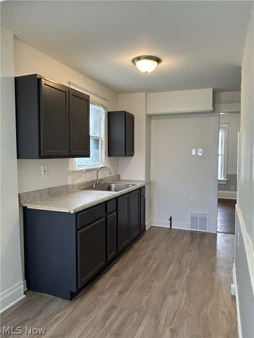 495 Delmar Avenue, Akron, OH 44310