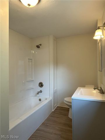 495 Delmar Avenue, Akron, OH 44310