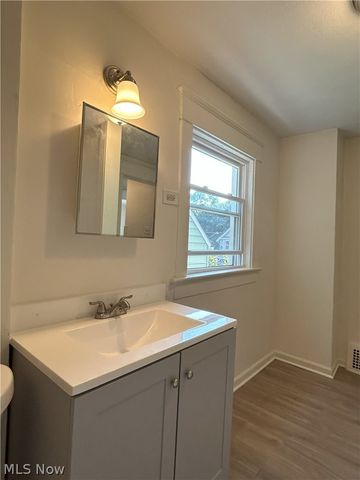 495 Delmar Avenue, Akron, OH 44310