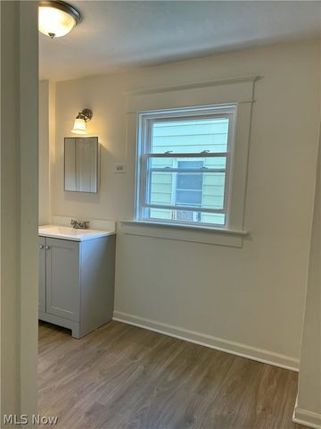 495 Delmar Avenue, Akron, OH 44310