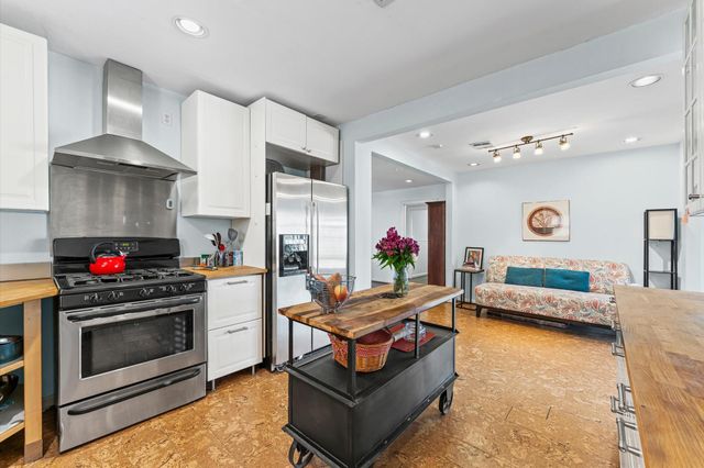 1507 Sue Barnett Drive, Houston, TX 77018