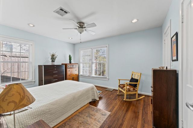 1507 Sue Barnett Drive, Houston, TX 77018