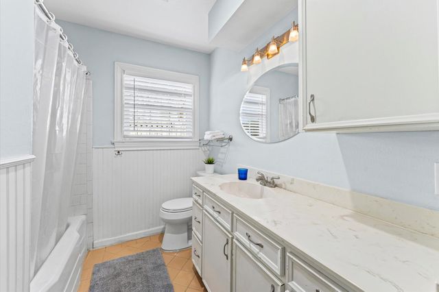 1507 Sue Barnett Drive, Houston, TX 77018