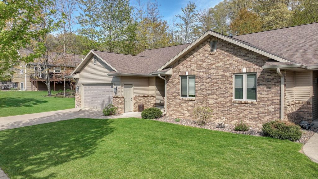 2621 E Princeton Avenue, Eau Claire, WI 54703