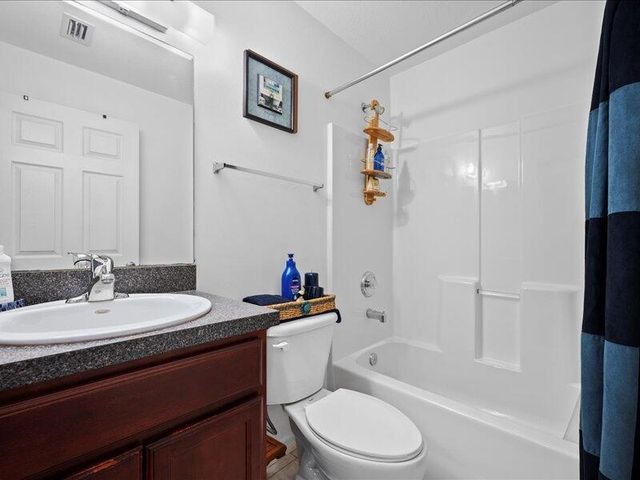 913 SE Forrest Park Drive, Stuart, FL 34994