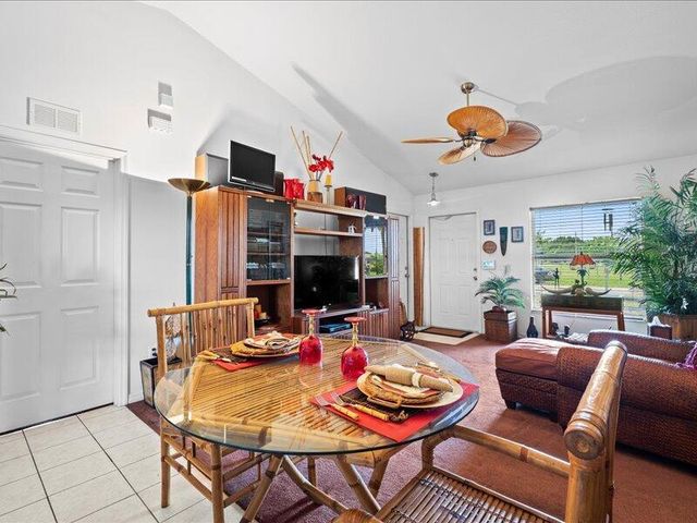 913 SE Forrest Park Drive, Stuart, FL 34994