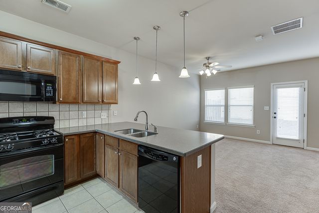 1043 Nightfall Court NW, Suwanee, GA 30024