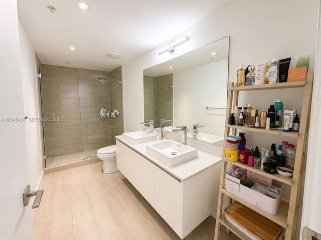 1600 SW 1st Ave 906, Miami, FL 33129