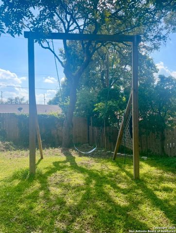 6122 Forest Court, San Antonio, TX 78240