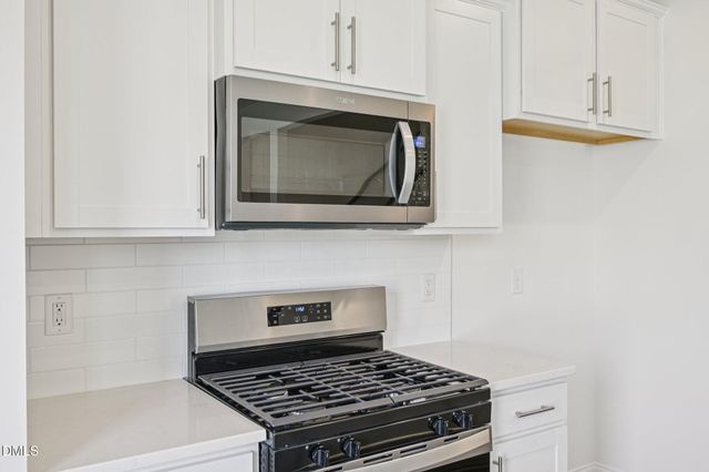 917 Kensley Grove Lane #31, Fuquay Varina, NC 27526