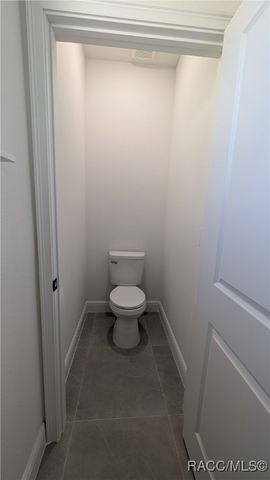 9298 N Akola Way, Citrus Springs, FL 34434