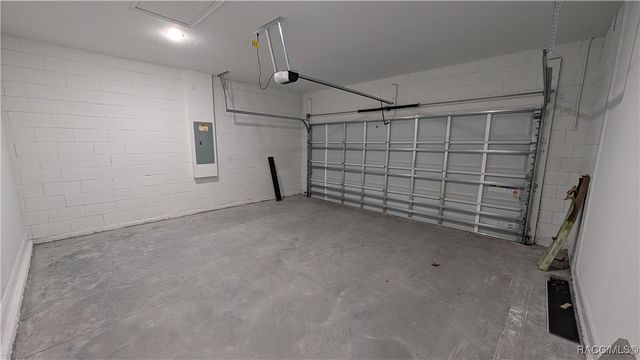 9298 N Akola Way, Citrus Springs, FL 34434