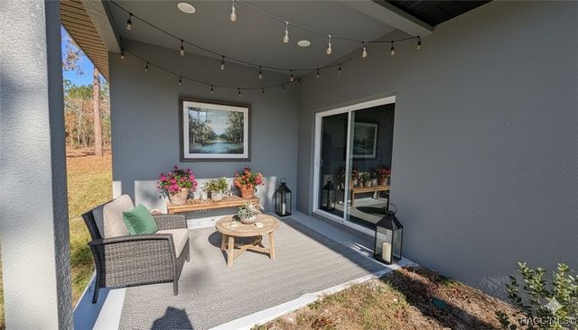 9298 N Akola Way, Citrus Springs, FL 34434