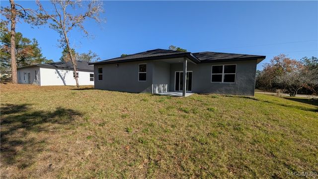 9298 N Akola Way, Citrus Springs, FL 34434