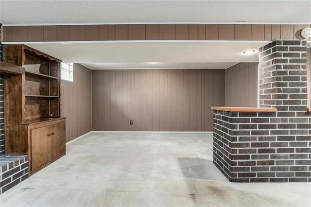 10700 Wenzel Avenue, Kansas City, MO 64137