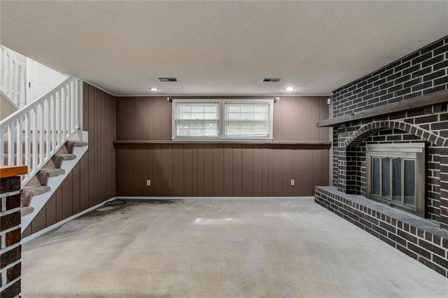 10700 Wenzel Avenue, Kansas City, MO 64137