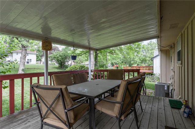 10700 Wenzel Avenue, Kansas City, MO 64137
