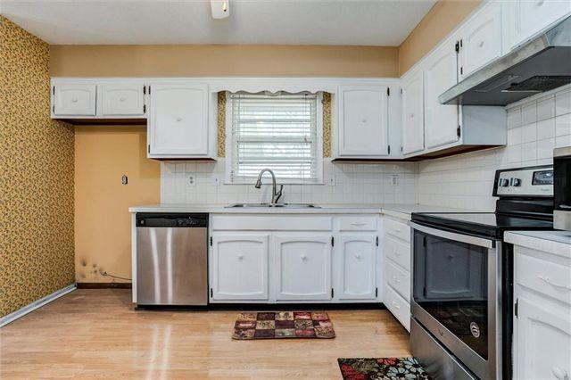 10700 Wenzel Avenue, Kansas City, MO 64137