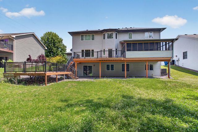 3057 Walter Street, Maplewood, MN 55109