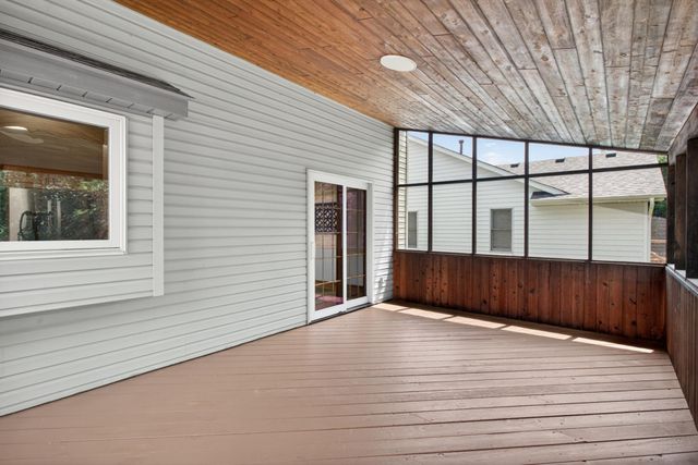 3057 Walter Street, Maplewood, MN 55109