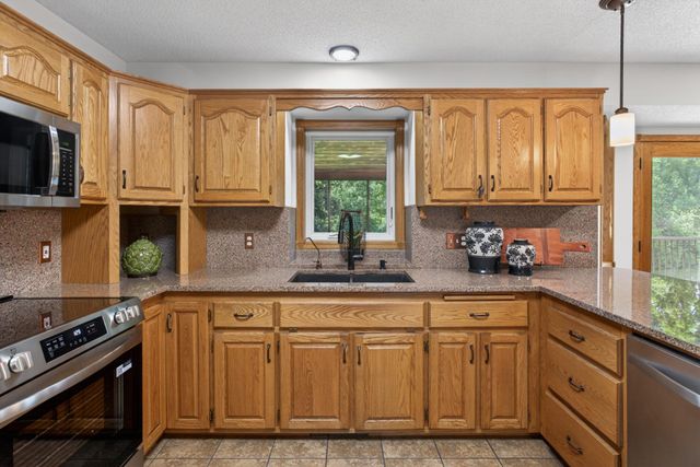 3057 Walter Street, Maplewood, MN 55109
